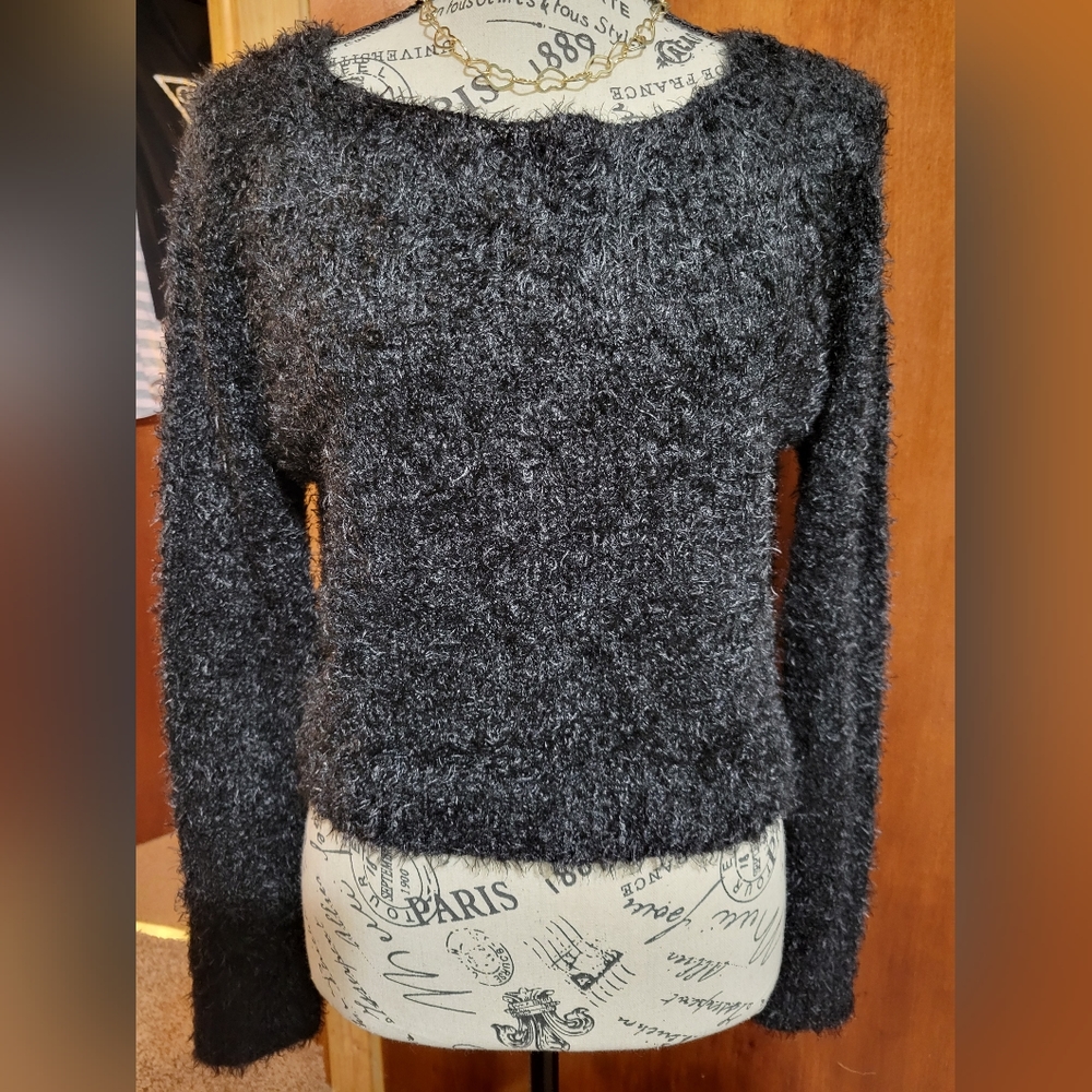 MUDD sweater